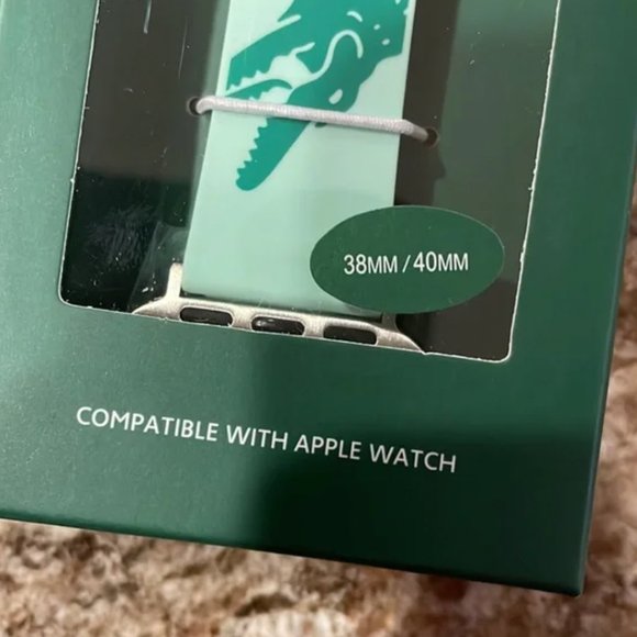 Lacoste Apple Watch Band / Strap BRAND NEW 38mm/40mm Green - Picture 2 of 5